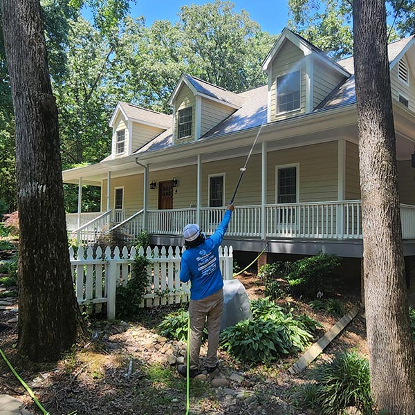 roof cleaning company Matthews NC